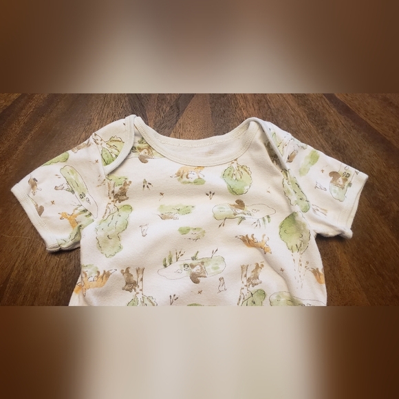 Kids/Infant Cream and Green Printed One Piece Size 12 Months - Picture 3 of 7